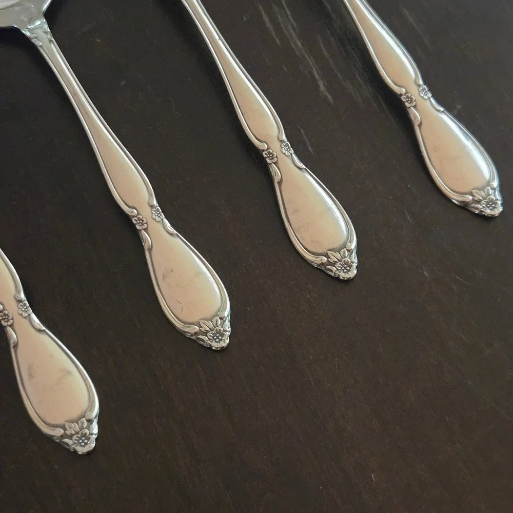Oneida‎ Community Chatelaine Set of 4 Serving Spoons 8.25